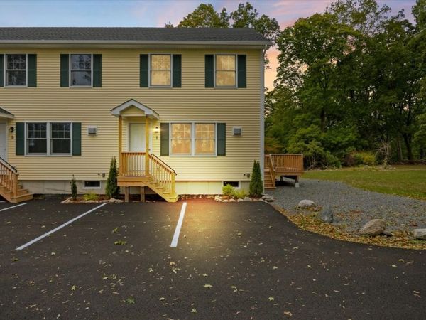 531 Foundry Street, Unit E, Easton, MA 02356