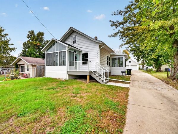 1432 34TH Street NE, Cedar Rapids, IA 52402