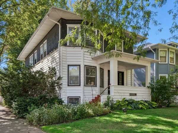 702 South Boulevard , Evanston, IL 60202