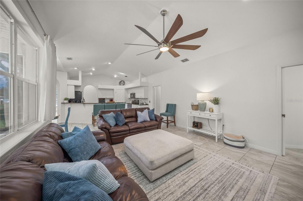 4749 Acorn Circle, Sarasota, FL 34233 Photo