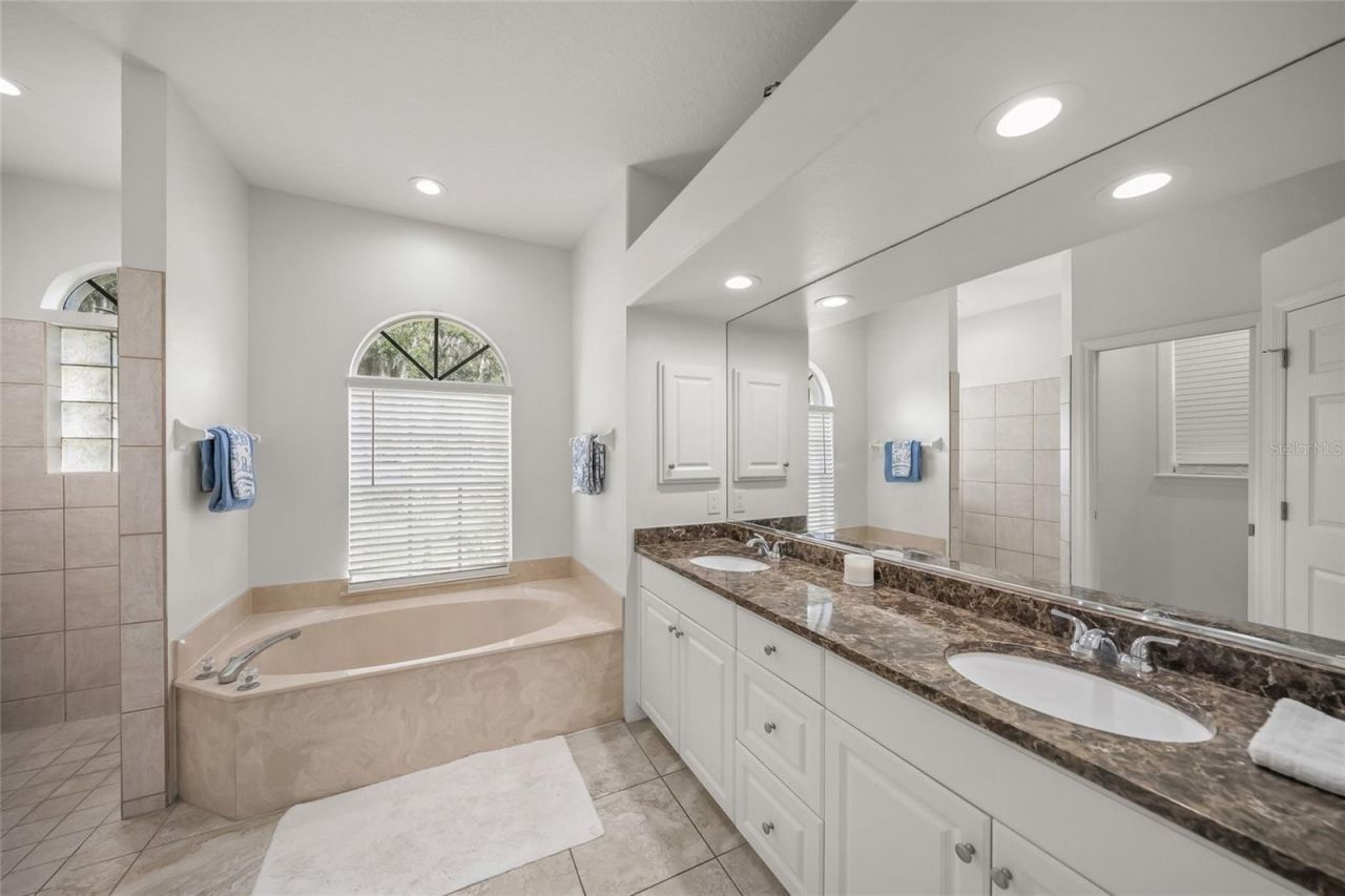4749 Acorn Circle, Sarasota, FL 34233 Photo