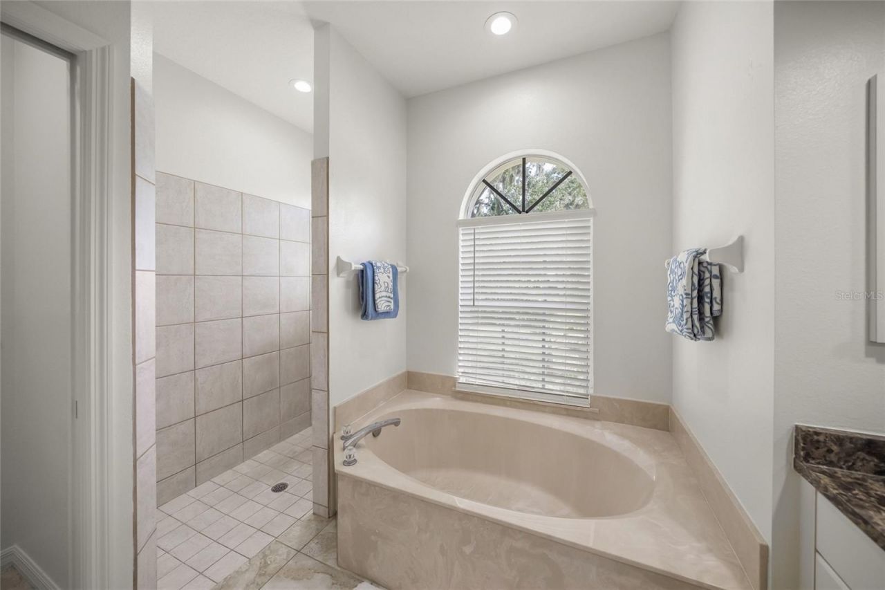 4749 Acorn Circle, Sarasota, FL 34233 Photo