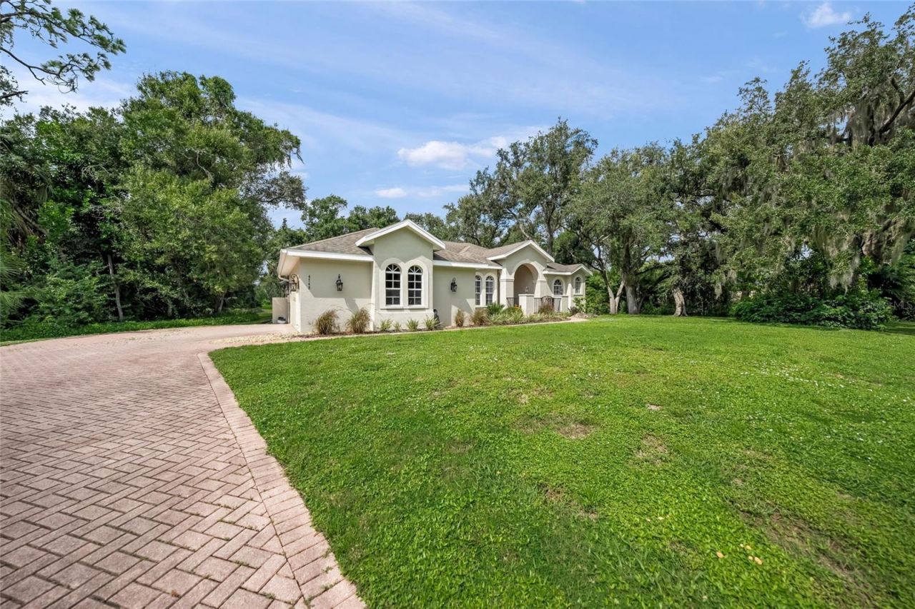 4749 Acorn Circle, Sarasota, FL 34233 Photo