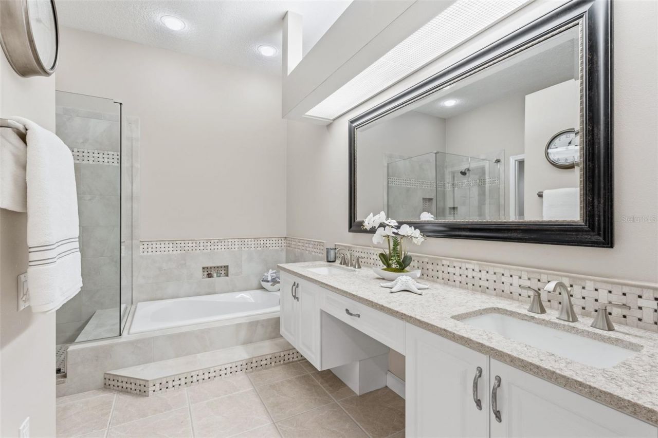 8728 53rd Terrace E, Bradenton, FL 34211 Photo