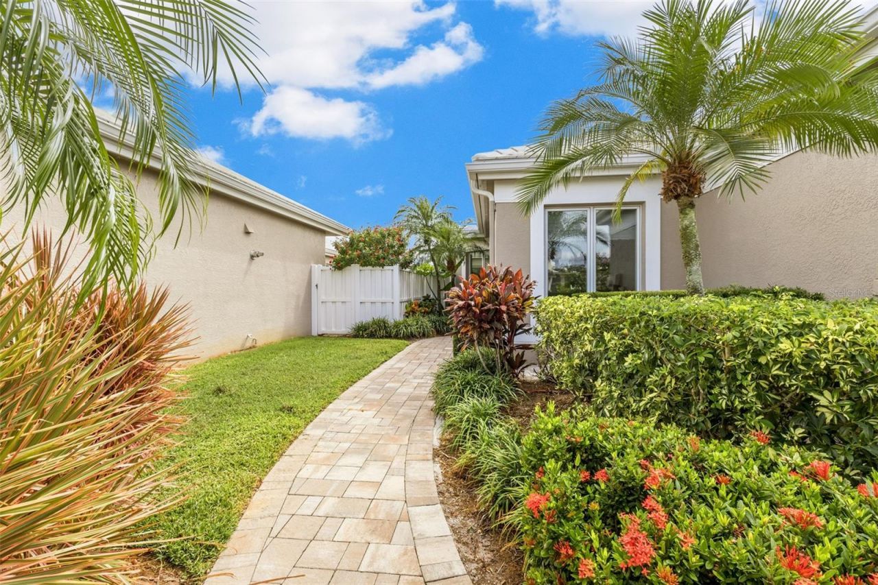 8728 53rd Terrace E, Bradenton, FL 34211 Photo