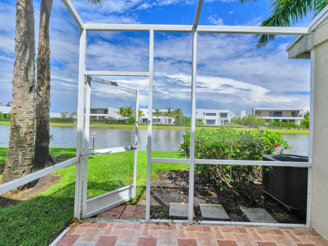219 Mallory Court, Weston, FL 33326 Photo