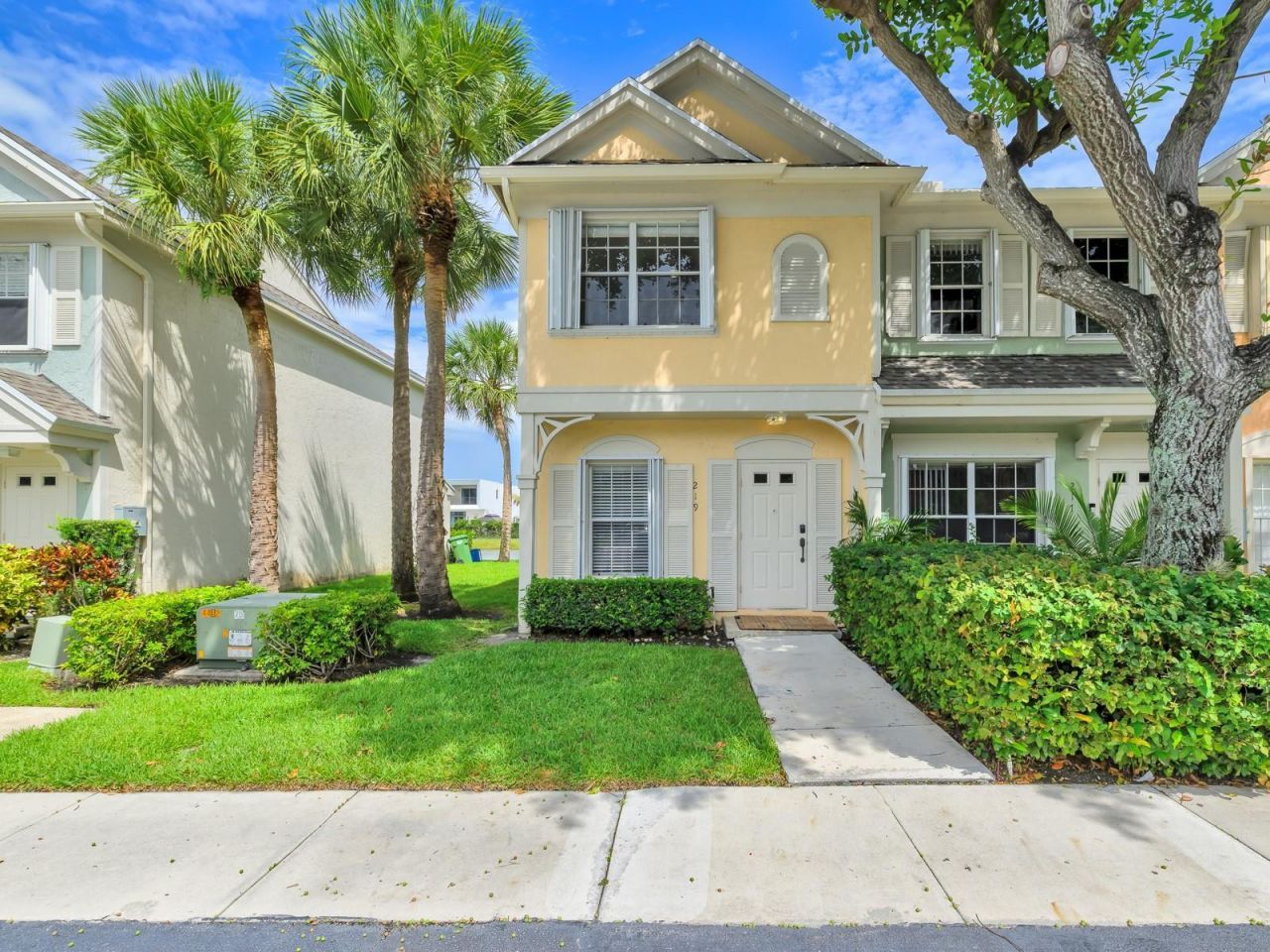 219 Mallory Court, Weston, FL 33326 Photo