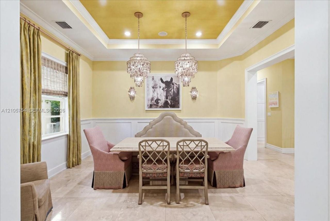 6011 SW 82nd St , South Miami, FL 33143 Photo
