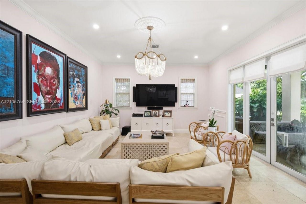 6011 SW 82nd St , South Miami, FL 33143 Photo