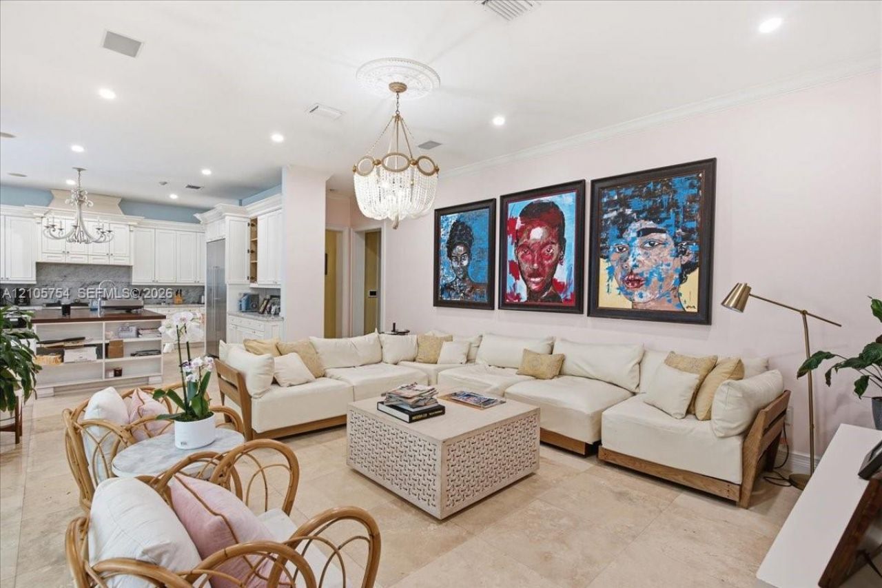 6011 SW 82nd St , South Miami, FL 33143 Photo