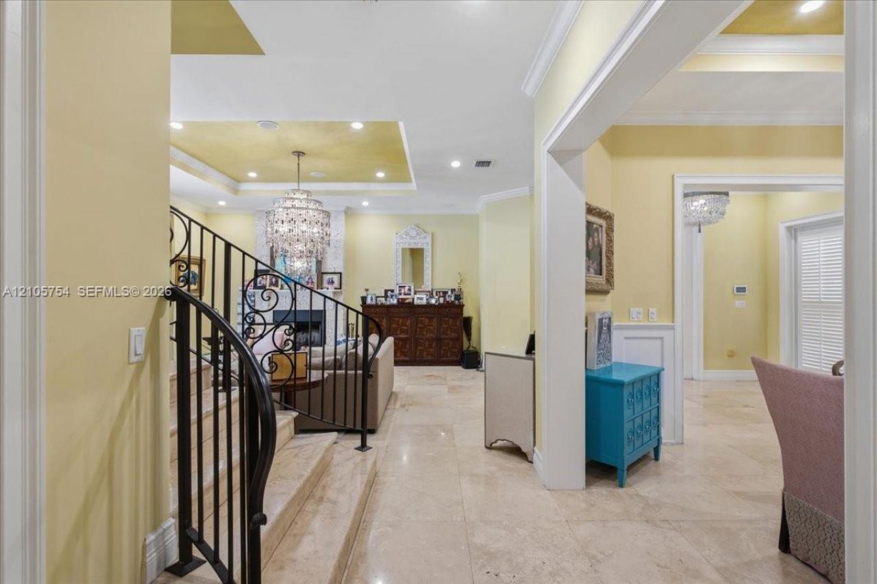 6011 SW 82nd St , South Miami, FL 33143 Photo
