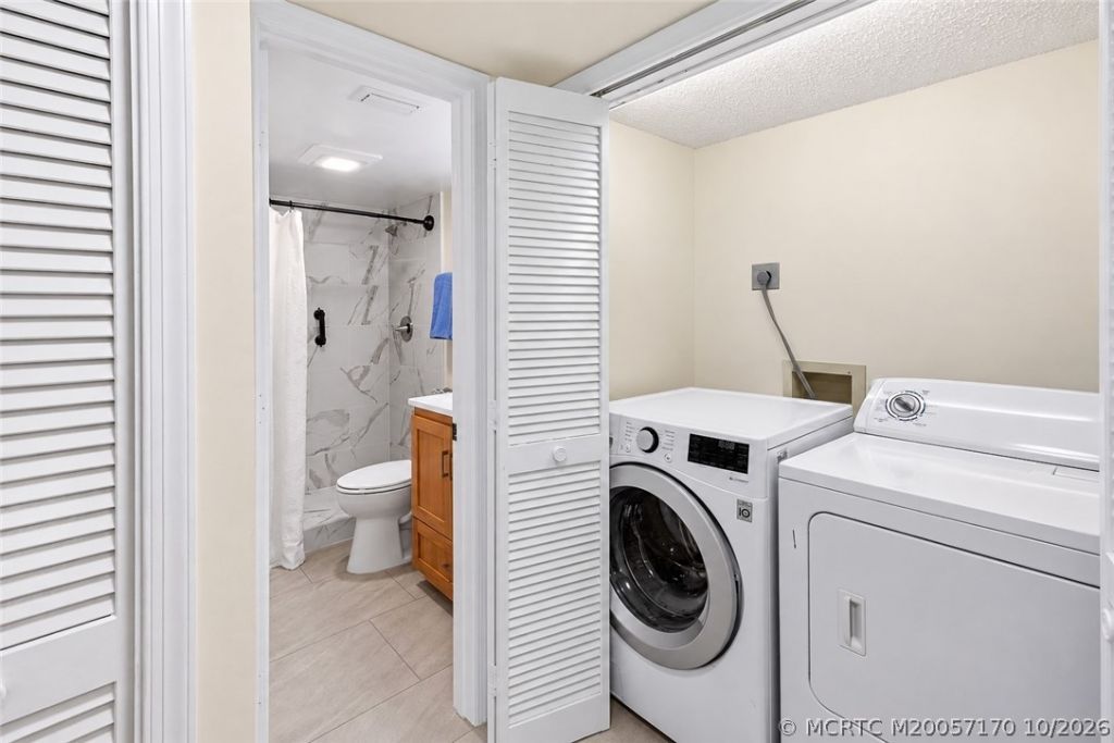 162 SE Saint Lucie Boulevard , Unit 204, Stuart, FL 34996 Photo