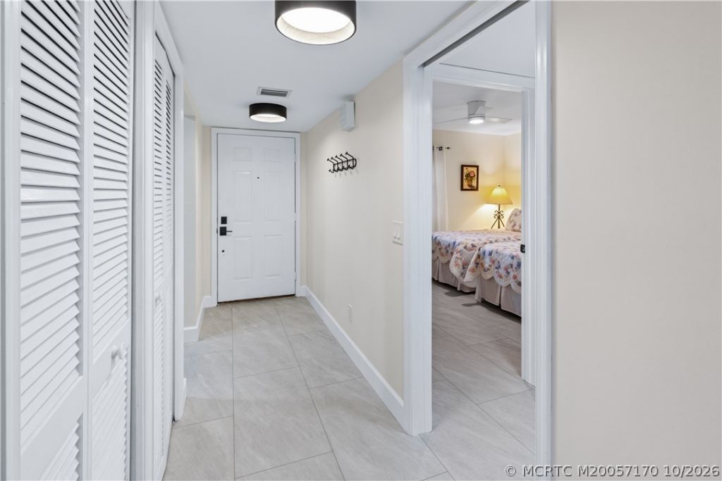 162 SE Saint Lucie Boulevard , Unit 204, Stuart, FL 34996 Photo