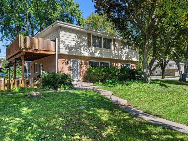 11610 W Elmhurst PARKWAY, Unit 11612, Wauwatosa, WI 53226