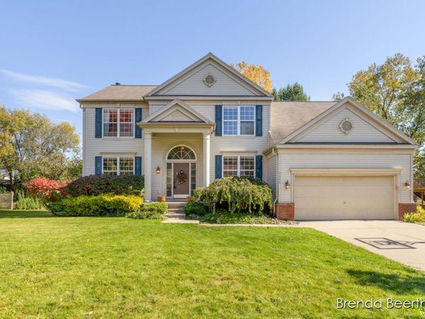7050 Concolor Drive NE, Rockford, MI 49341