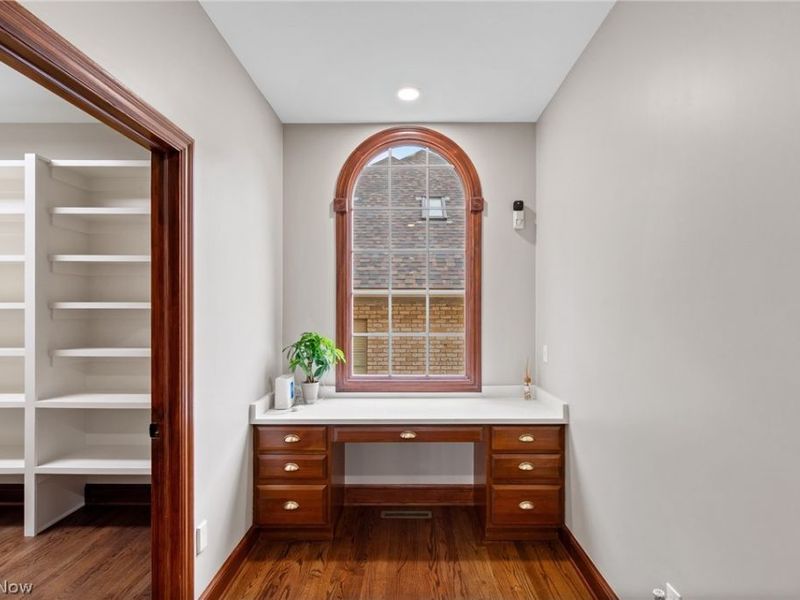 834 Eaton Park Lane, Akron, OH 44303 Photo 14