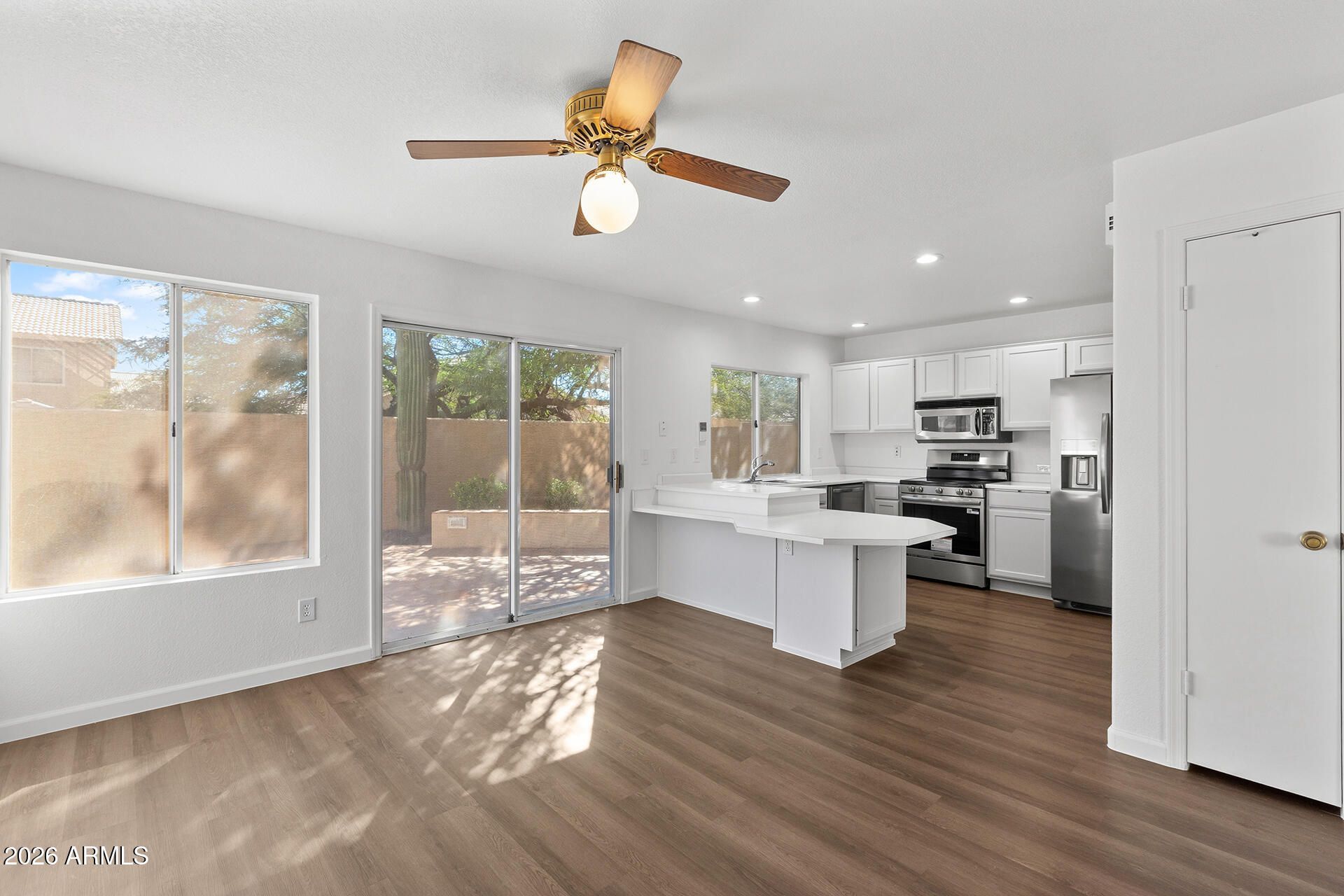 3901 E Park Avenue, Phoenix, AZ 85044 Main Photo