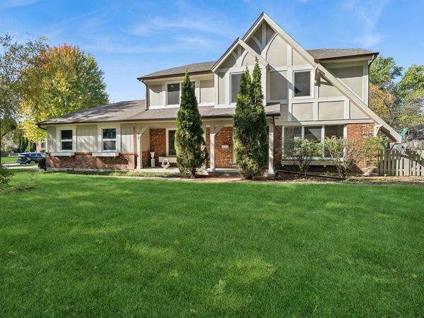713 Dawes Street , Libertyville, IL 60048