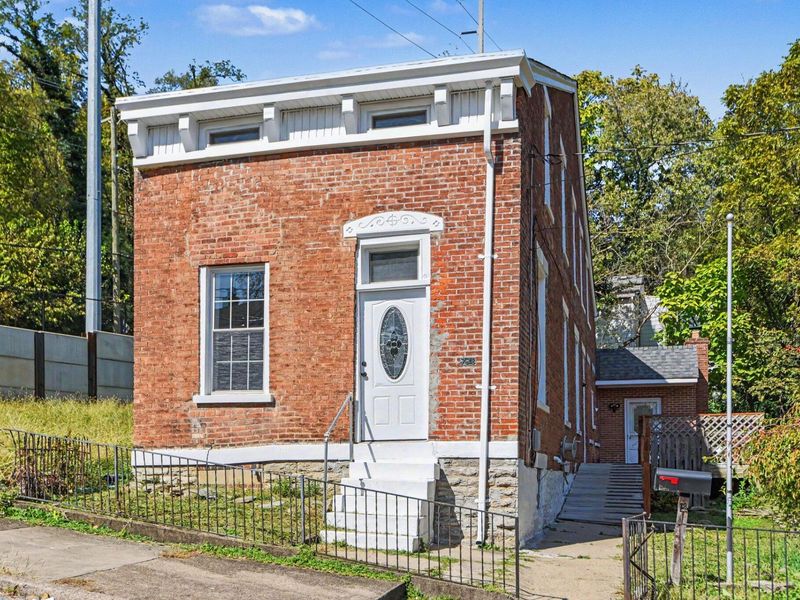 728 W 9th Street, Covington, KY 41011 Photo 6