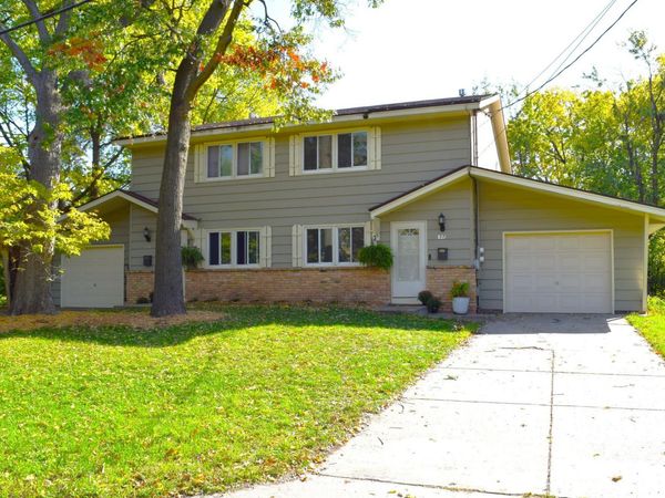 819 & 821 55th Avenue N, Brooklyn Center, MN 55430