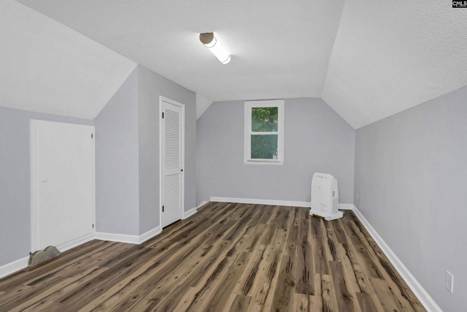 200 Timbercreek Court Photo 19