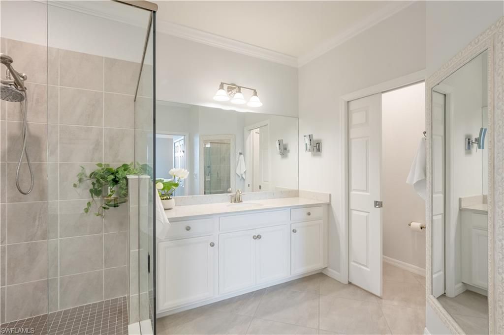 12036 Hawthorn Lake Dr, Unit 202, Fort Myers, FL 33913 Photo