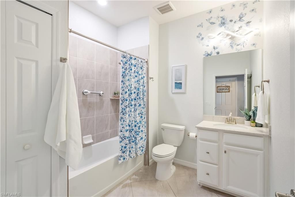 12036 Hawthorn Lake Dr, Unit 202, Fort Myers, FL 33913 Photo