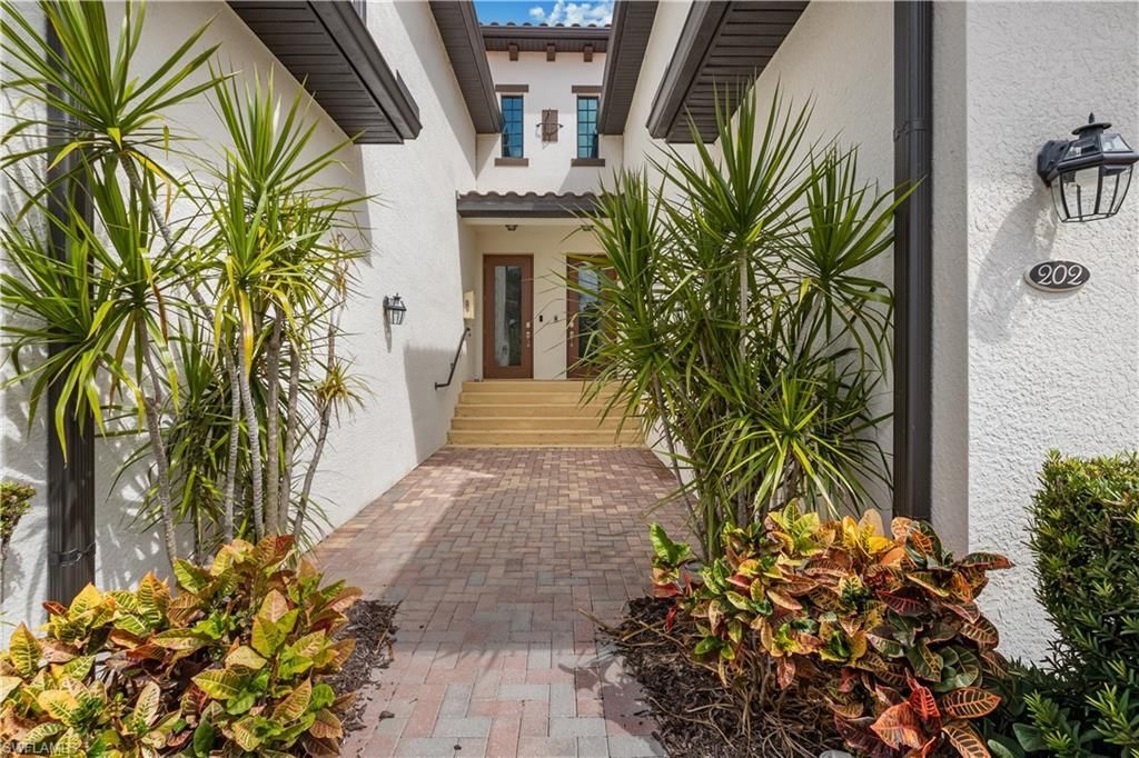 12036 Hawthorn Lake Dr, Unit 202, Fort Myers, FL 33913 Photo