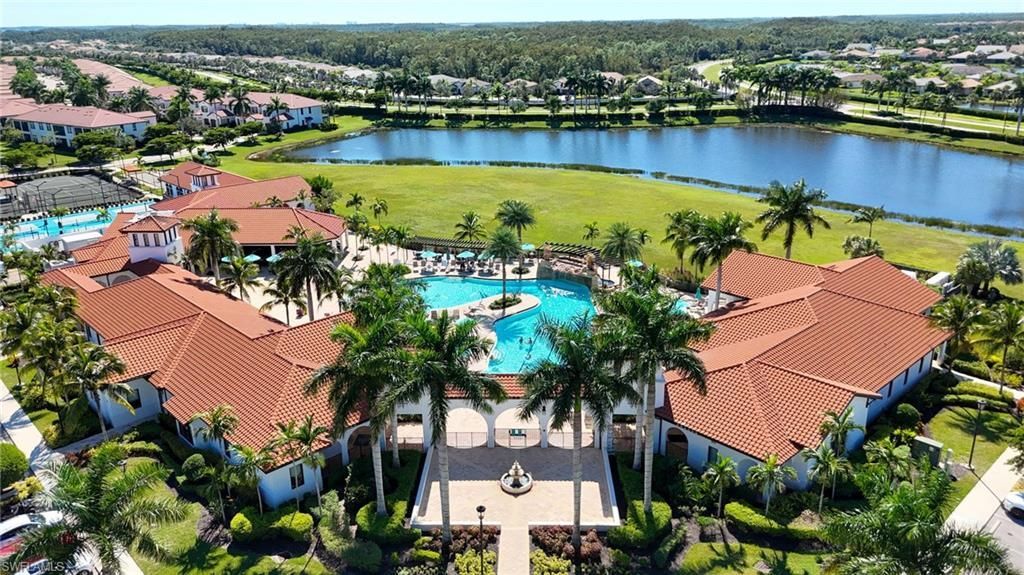 12036 Hawthorn Lake Dr, Unit 202, Fort Myers, FL 33913 Photo