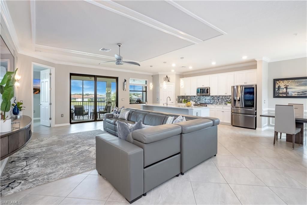 12036 Hawthorn Lake Dr, Unit 202, Fort Myers, FL 33913 Photo