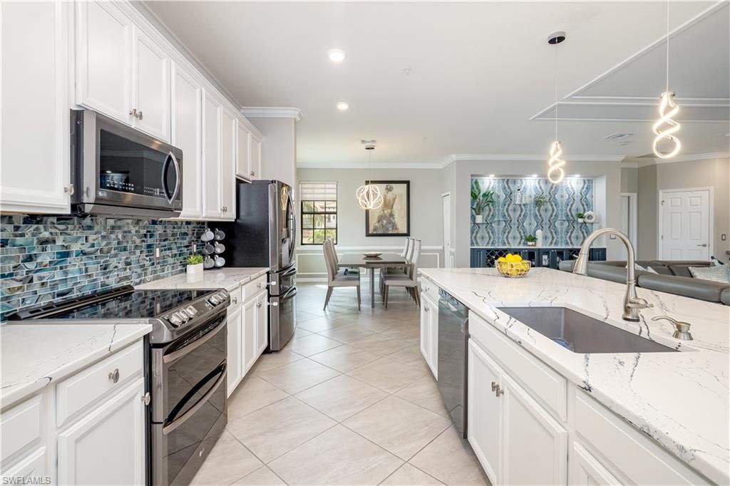 12036 Hawthorn Lake Dr, Unit 202, Fort Myers, FL 33913 Photo