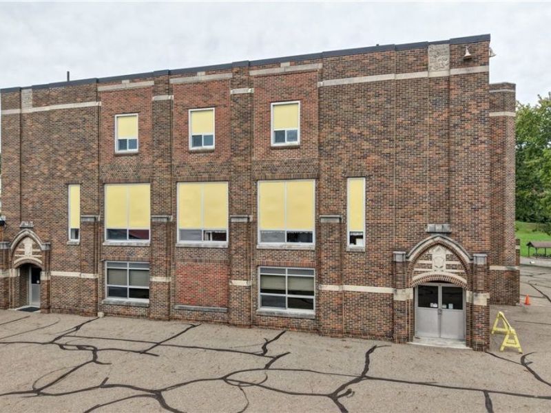 439 E Jackson Street, Millersburg, OH 44654 Photo 6