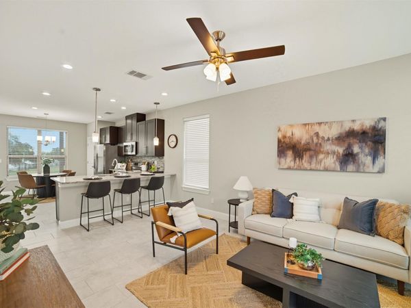 18900 Nicklaus DR, Point Venture, TX 78645