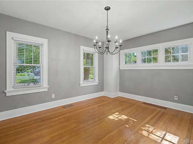 300 Wiltshire Boulevard, Oakwood, OH 45419 Photo 10