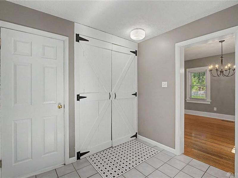 300 Wiltshire Boulevard, Oakwood, OH 45419 Photo 15