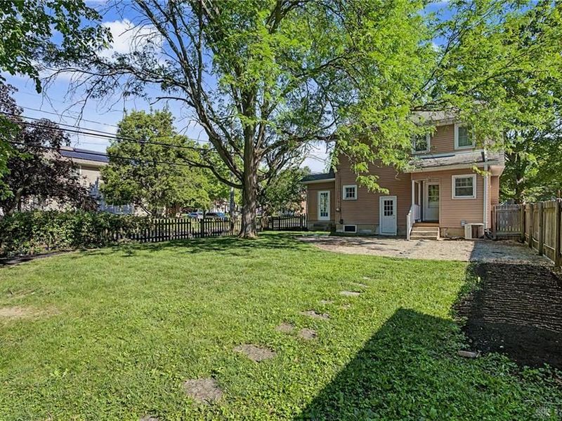 300 Wiltshire Boulevard, Oakwood, OH 45419 Photo 27