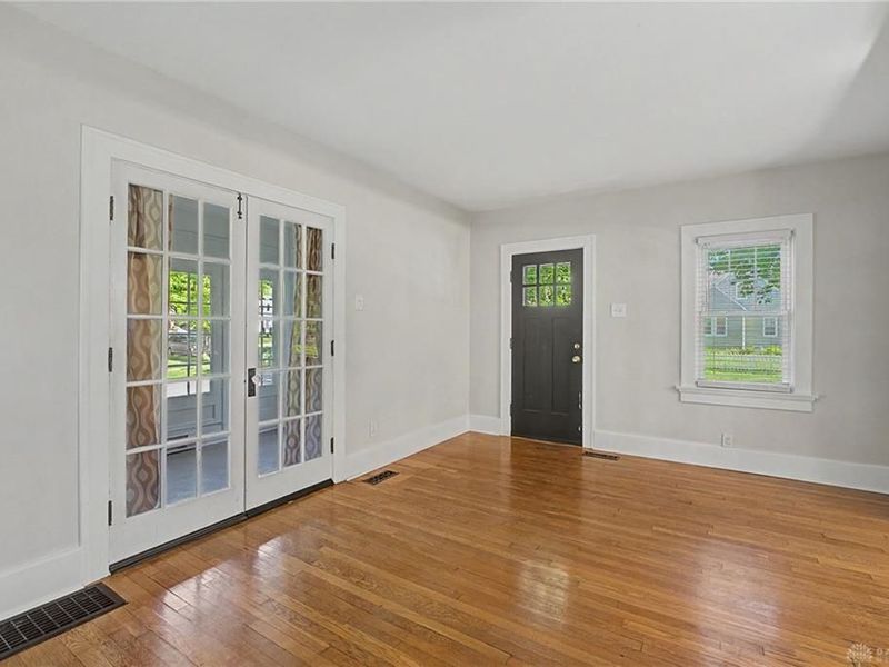 300 Wiltshire Boulevard, Oakwood, OH 45419 Photo 9