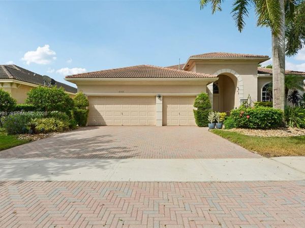 6353 SW 191st Ave, Pembroke Pines, FL 33332