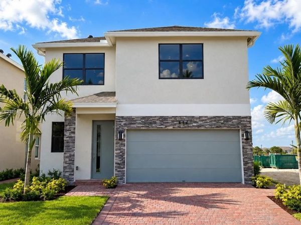 642 NE 1st Ter , Florida City, FL 33034