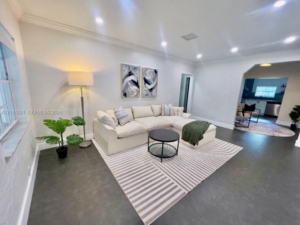 3685 SW 1st Ave , Miami, FL 33145