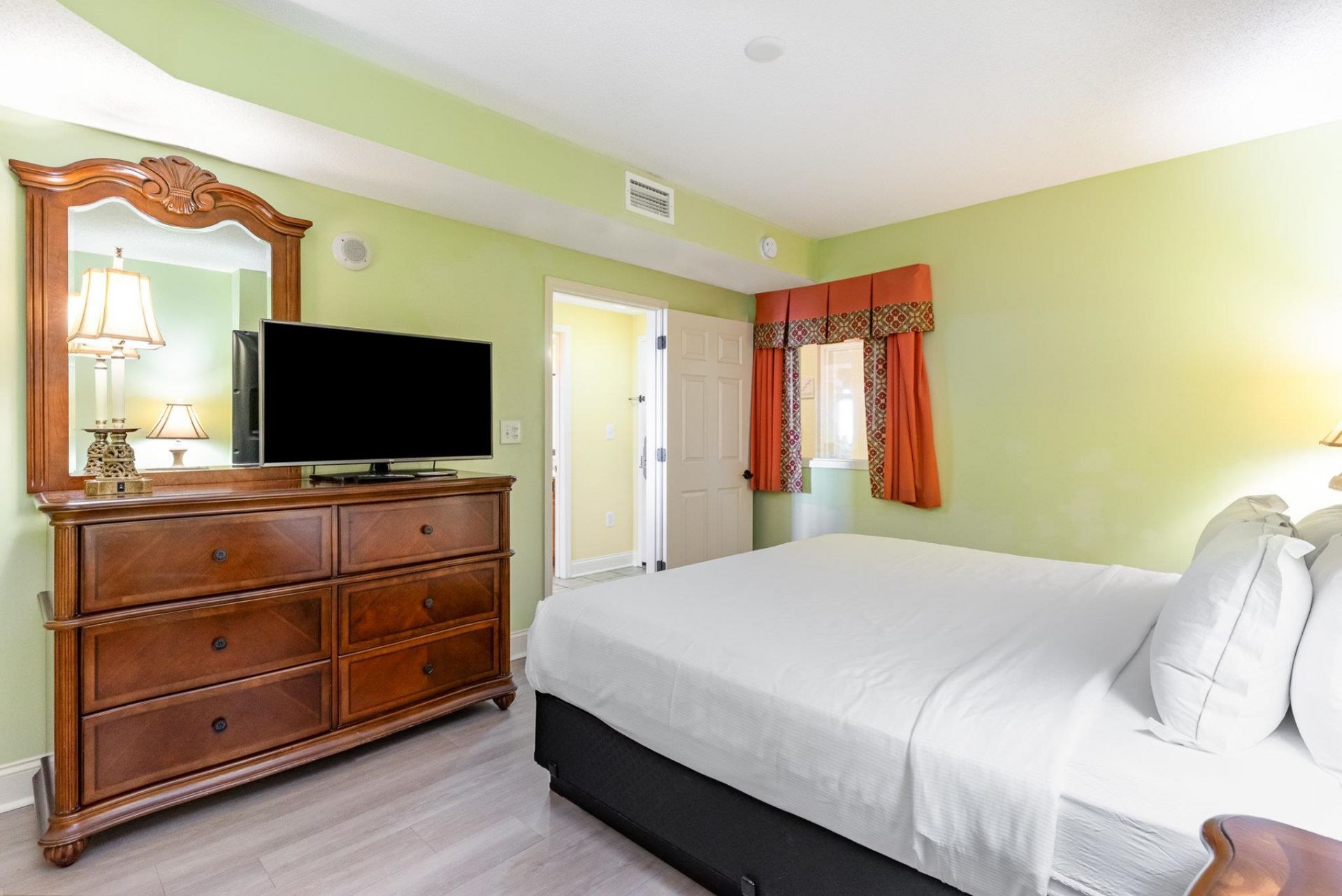 2600 N Ocean Blvd.  Photo 13