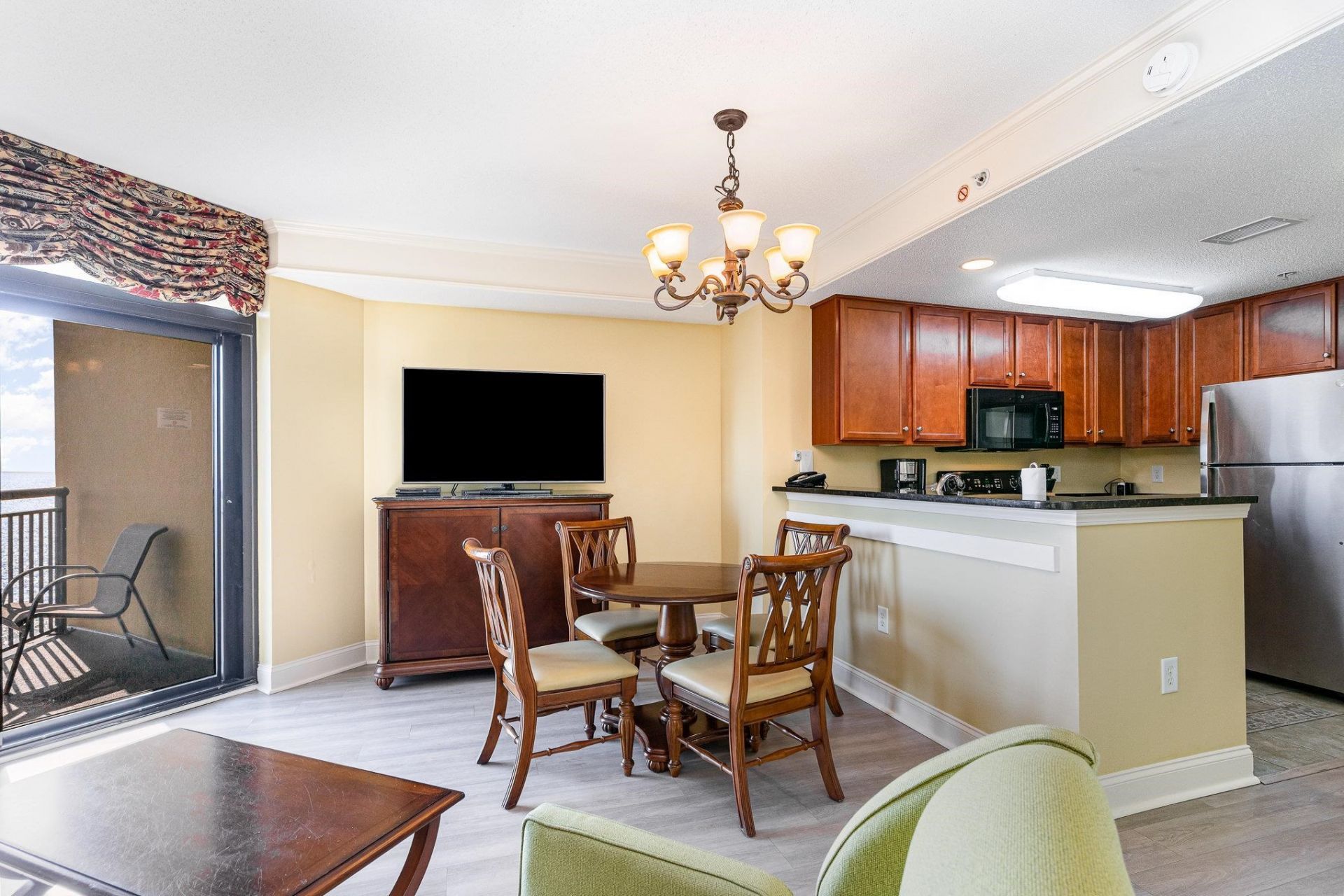 2600 N Ocean Blvd.  Photo 6