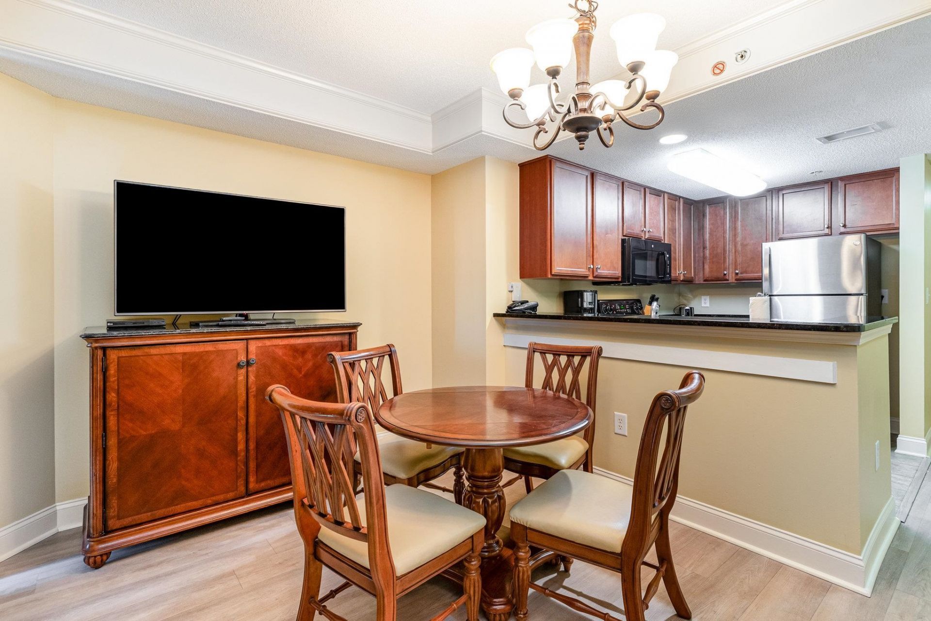 2600 N Ocean Blvd.  Photo 7