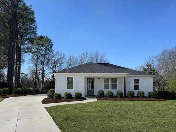 8215 ROBENA LN, Millington, TN 38053