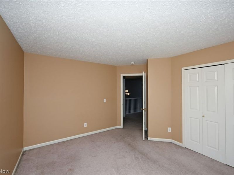 1930 Northgate Circle, Akron, OH 44320 Photo 22