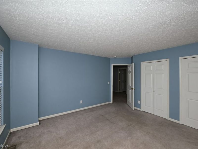 1930 Northgate Circle, Akron, OH 44320 Photo 23