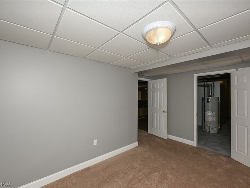 1930 Northgate Circle, Akron, OH 44320 Photo 28