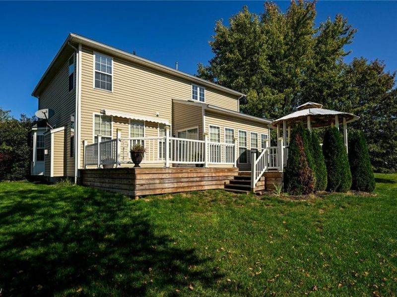 1930 Northgate Circle, Akron, OH 44320 Photo 3