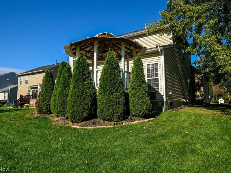 1930 Northgate Circle, Akron, OH 44320 Photo 6