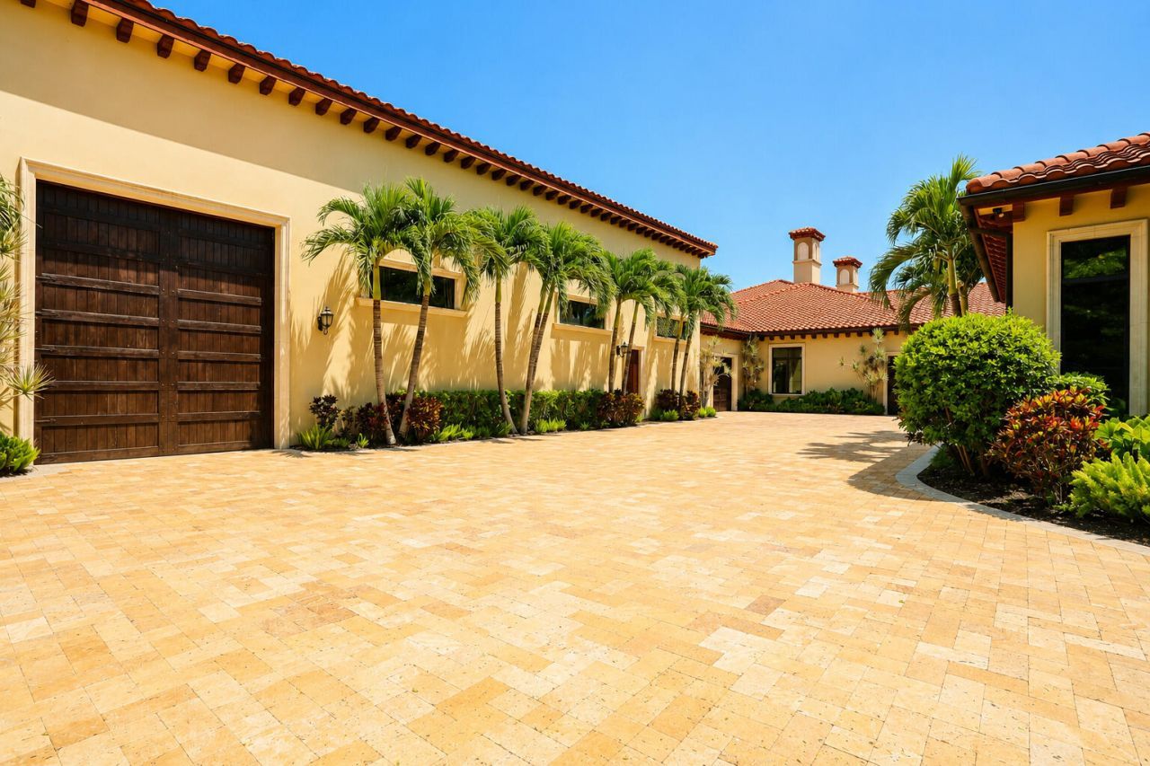 15855 Barnstormer Court, Wellington, FL 33414 Photo